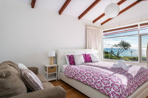 Beach Front Beauty - Ocean Front Views - Australian Directory 7