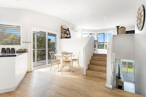 Peninsula Retreat - Australian Directory 7