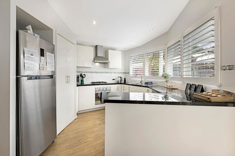 Peninsula Retreat - Australian Directory 10