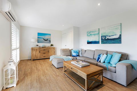 Peninsula Retreat - Australian Directory 2