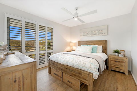 Peninsula Retreat - Australian Directory 13