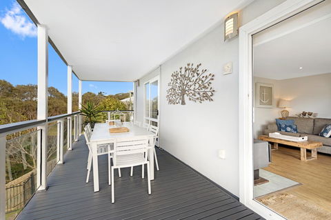 Peninsula Retreat - Australian Directory 4