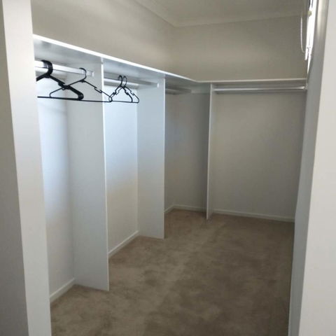Melbourne Guest House - Australian Directory 21