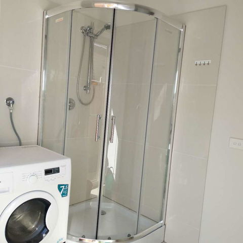 Melbourne Guest House - Australian Directory 26