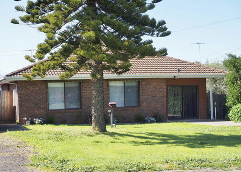 Port Relaxation - Australian Directory 0