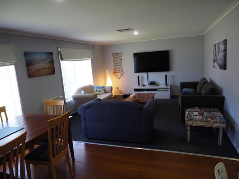 Port Relaxation - Australian Directory 1