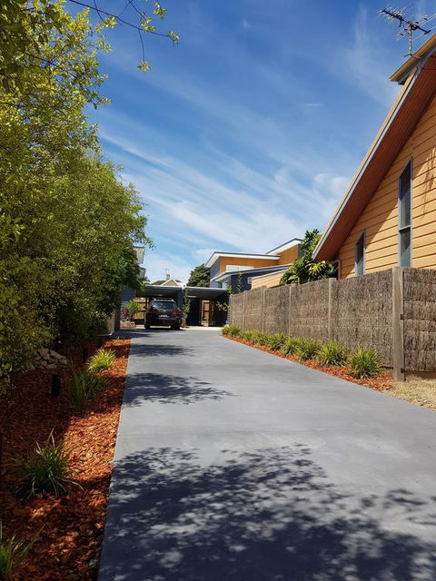 Zeally Bay Stay Deep Ocean - Australian Directory 10