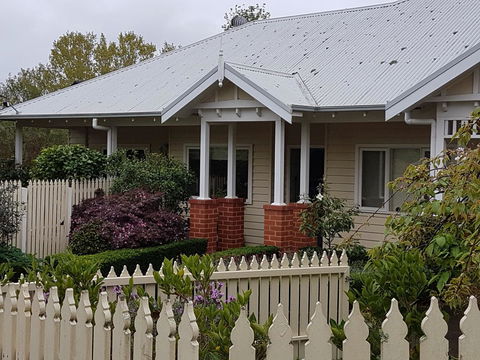 Healesville House - Fig Tree House - Australian Directory 0