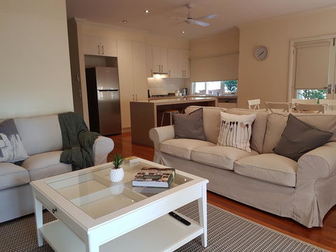Healesville House - Fig Tree House - Australian Directory 7