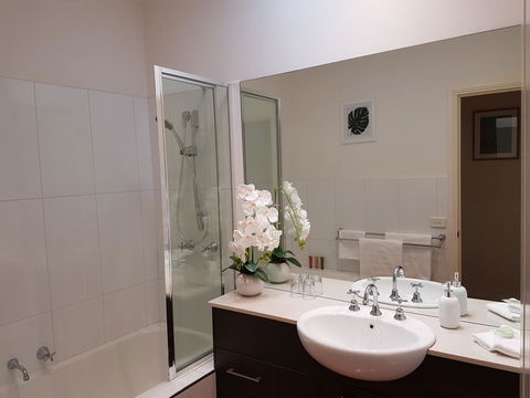 Healesville House - Fig Tree House - Australian Directory 16