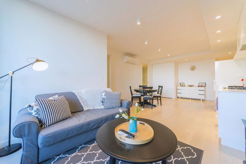 Pride Manor South Yarra - Australian Directory 1