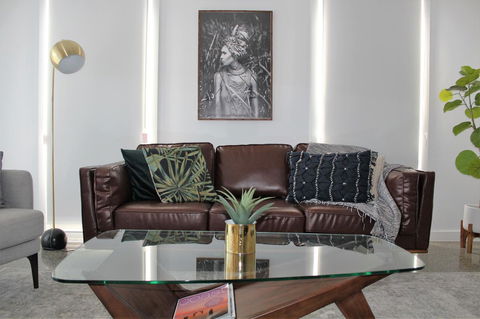 Escape On Birch - Australian Directory 27