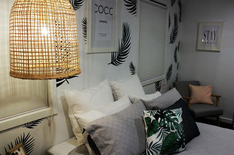 Escape On Birch - Australian Directory 14