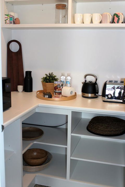 Escape On Birch - Australian Directory 33