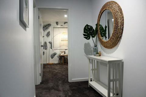 Escape On Birch - Australian Directory 13