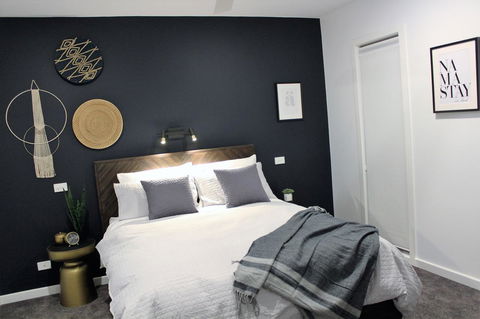 Escape On Birch - Australian Directory 10