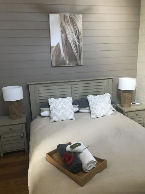 Two Truffles Cottages - Australian Directory 3
