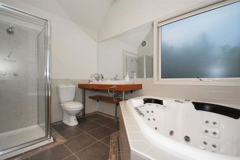 Two Truffles Cottages - Australian Directory 7