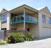 Ocean View Beach house - Australian Directory