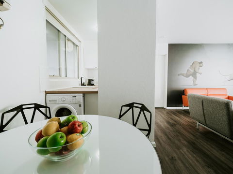 SoYa Apartment Hotel - Australian Directory 24