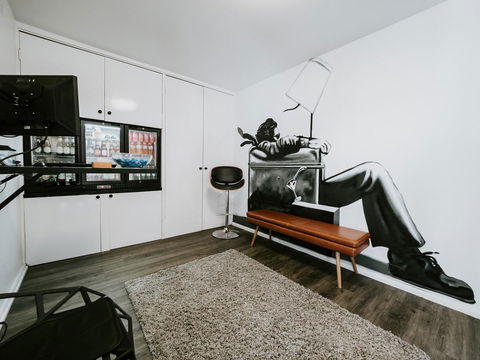 SoYa Apartment Hotel - Australian Directory 13