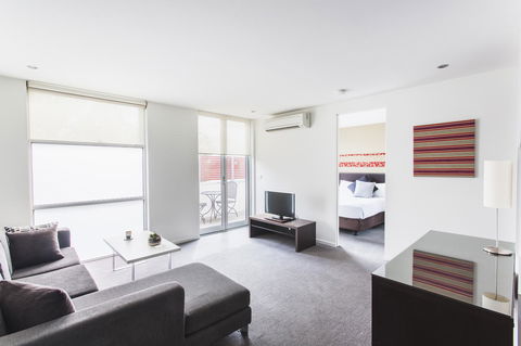 Punthill Williamstown - Australian Directory 13