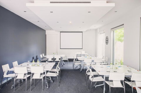 Punthill Williamstown - Australian Directory 23