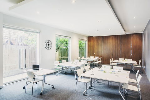 Punthill Williamstown - Australian Directory 22