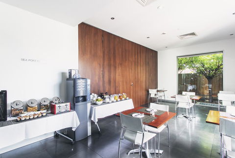 Punthill Williamstown - Australian Directory 15