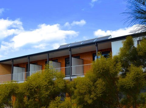 Mansfield Apartments - Australian Directory 2