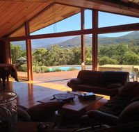 Kangaroo Manor - Australian Directory