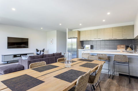 Blairgowrie Apartment 2 - On The Beach - Australian Directory 4