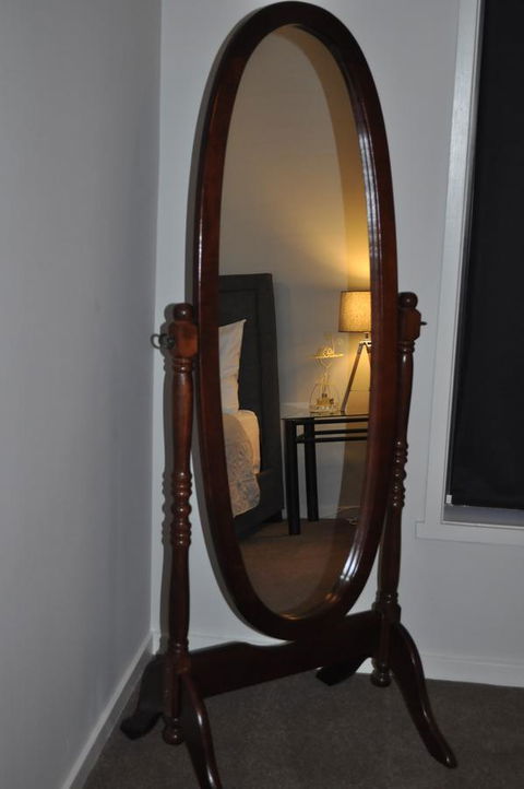 Juliet House - Australian Directory 3