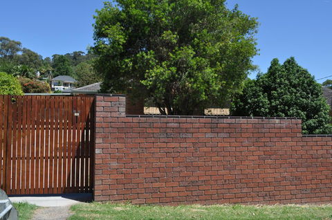 Juliet House - Australian Directory 24