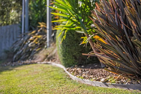 Saltwater Breeze Retreat - Australian Directory 35