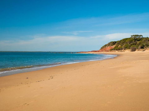 Saltwater Breeze Retreat - Australian Directory 14