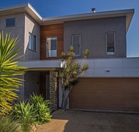 Saltwater Breeze Retreat - Australian Directory