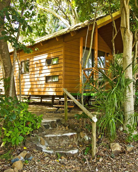 Captain Cook Holiday Village 1770 - Australian Directory 7