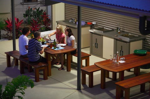 Agnes Water Beach Club - Australian Directory 7