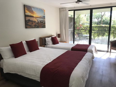 Agnes Water Beach Club - Australian Directory 18