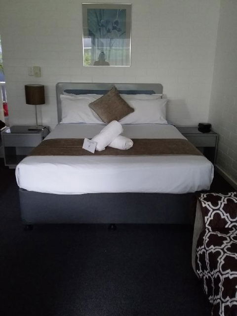 Dalby Manor Motor Inn - Australian Directory 10