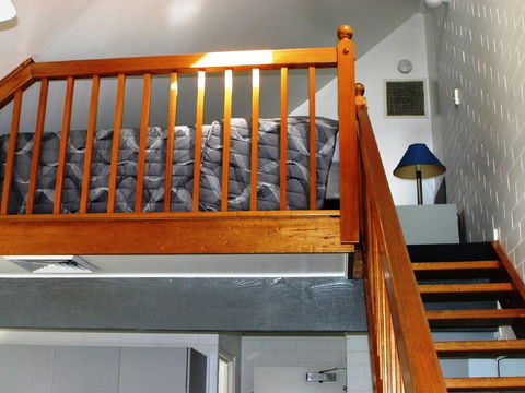 Dalby Manor Motor Inn - Australian Directory 25