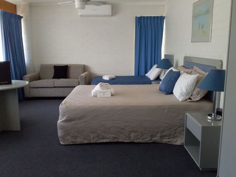 Dalby Manor Motor Inn - Australian Directory 5