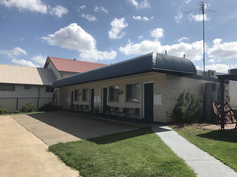 Nanango Star Motel - Australian Directory 17