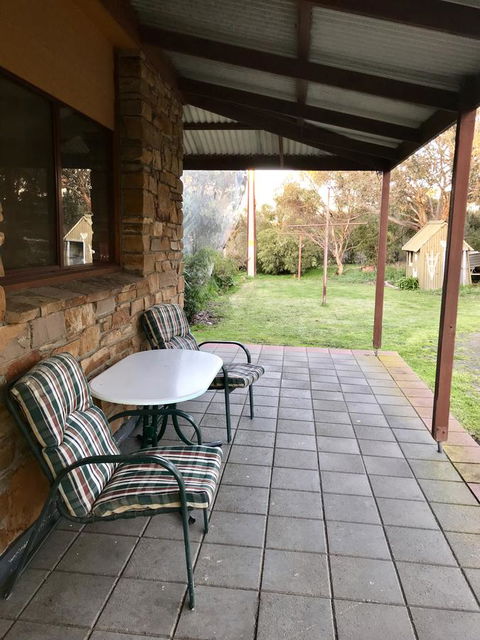 Beeâ€™s Place - 3 Bedroom Home On 10 Acres Of Land With Distant Ocean Views - Australian Directory 8