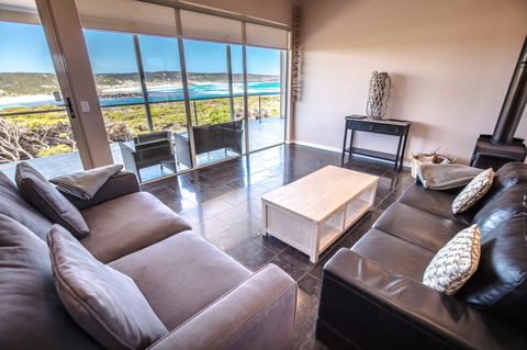 Hanson Bay Cabins - Australian Directory 7