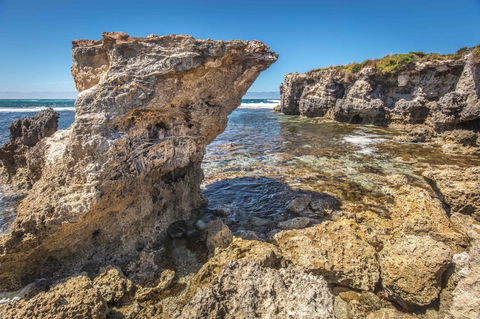 Hanson Bay Cabins - Australian Directory 2