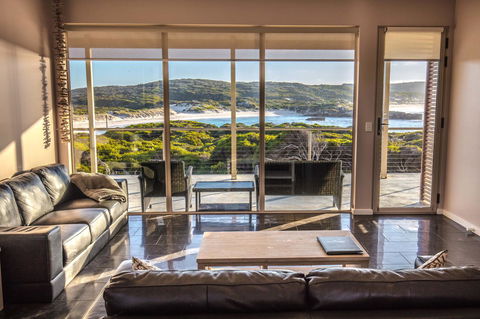 Hanson Bay Cabins - Australian Directory 12