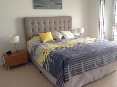 Beachfront Holiday Apartment To Rent For Short And Long Stays - Australian Directory 5