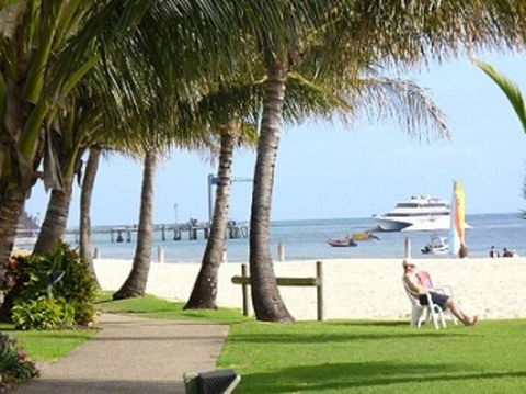 Beachfront Holiday Apartment To Rent For Short And Long Stays - Australian Directory 27